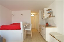 Grand studio meublé à louer au mois pour 2 ou 4 à deux pas de Pasteur à Montparnasse, Paris 15ème