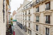 Location meublée temporaire d'un F3 confortable pour 4 à Passy Paris 16ème arrondissement