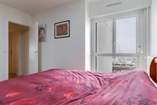 Location de courte durée mensuelle d'un appartement de 4 pièces avec 2 chambres à Montparnasse Paris 15ème