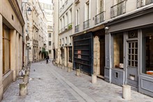 A louer à la semaine superbe F2 de courte durée avec terrasse dans le quartier Latin Paris 5ème