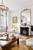 A louer à la semaine pour 4 superbe F2 meublé boulevard Haussmann Paris 8ème arrondissement