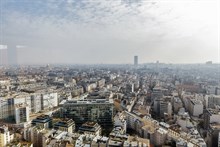 Location meublée au mois d'un studio pour 2 dans un immeuble moderne avec piscine à Bir Hakeim, Paris 15ème