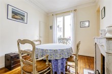 Location meublée à la semaine d'un F3 confortable pour 2 ou 4 boulevard Pasteur à Montparnasse Paris 15ème