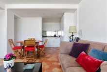 Location meublée mensuelle d'un appartement de 2 pièces avec terrasse à Montparnasse Paris 15ème