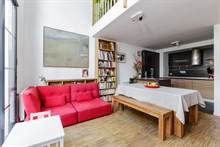 Location meublée à la semaine d'une maison de ville design avec jardin et 2 chambres à Gentilly