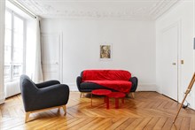 Location meublée temporaire d'un F2 de standing pour 2 rue de Penthièvre à Miromesnil Paris 8ème