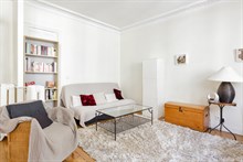A louer en courte durée pour 4 superbe appartement de 3 pièces à la décoration moderne dans le quartier de Commerce Paris 15ème