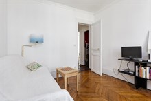 A louer à la semaine bel appartement de 3 pièces à la décoration épurée à Villiers aux Batignolles Paris 17ème arrondissement