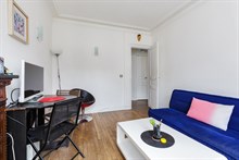 Location meublée temporaire d'un F2 confortable pour 3 avec balcon filant à Daumesnil, Paris 12ème