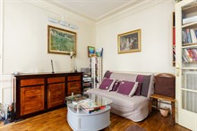 Appartamento di 40 m2 per 2 fino a 5 ospiti, al 2 piano di un edificio nel quartiere Daumesnil, 12 distretto di Parigi.