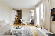 Ampio appartamento con terrazza esterna su 40m2 per 2 o 4 persone a Boulogne