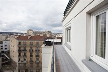 Splendido appartamento di 2 stanze con ampia terrazza esterna vicino al Ponte Saint Cloud, quartiere Boulogne