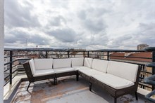 Splendido appartamento di 2 stanze con ampia terrazza esterna vicino al Ponte Saint Cloud, quartiere Boulogne