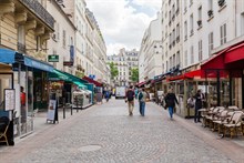 Appartamento di 51 m2 con 2 stanze per 2 o 4 persone al 3° piano di un edificio senza ascensore in rue du Champ de Mars, 7° distretto di Parigi