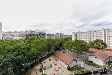 Elegante appartamento di 2 stanze con ampio balcone esterno per 2 persone, zona Auteuil, nel 16° distretto di Parigi.