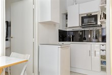 Appartamento moderno di 21 m2 con piccola terrazza esterna. Ideale per 2 persone e situato nel Quartiere Latino, nel 5° distretto di Parigi.