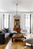 Lussuoso appartamento di 2 stanze per 4 persone, su Viale Haussmann, nel 8° distretto di Parigi