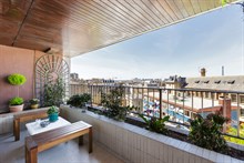 Appartamento di 2 stanze con terrazza e vista panoramica, a Montparnasse, nel 15° distretto di Parigi.