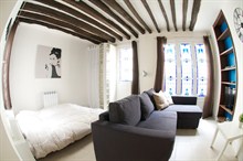 large studio apartment to rent for 4 guests in the heart of the Marais Paris 3rd district