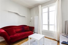 Distinctive 1-bedroom flat for 2 or 4 guests across from André Citroën metro Paris 15th, short-term