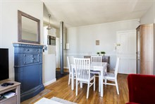 Furnished short-term apartment rental for language stays in Paris 15th, 1-bedroom and kitchen, near Eiffel Tower