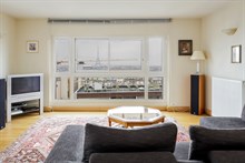 4-room furnished apartment for four available for monthly rent near Montparnasse Tower, Paris 15th