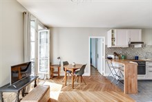 Location meublée temporaire d'un appartement de 2 pièces confortable et moderne pour 2 à Port Royal Paris 5ème arrondissement