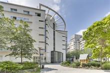 Location meublée à la semaine d'un studio confortable pour 2 à Courbevoie la Défense