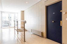 Location meublée en saisonnier d'un F2 refait à neuf pour 4 personnes à Beaugrenelle Charles Michel Paris 15ème