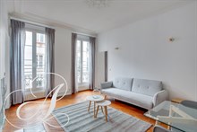 Location meublée annuelle d'un F2 confortable et moderne à Arts et Métiers Paris 3ème