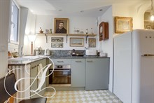 F2 à louer en courte deurée Paris 16ème dernier étage