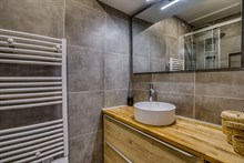 Location meublée en courte durée d'un local commercial avec 2 chambres à Commerce Paris 15ème