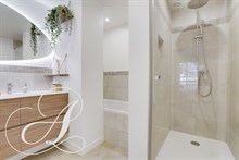 F4 de standing à louer en bail mobilité avec 3 chambres et 2 balcons à la Villette Paris 19ème