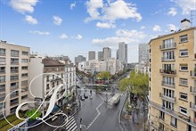 Très joli appartement 2 pièces avec balcon à Beaugrenelle, Paris 15ème - à louer en bail mobilité, meublé.