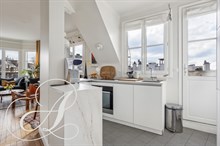 Location meublée à la semaine d'un bien d'exception avec 2 chambres et terrasse vue Tour Eiffel Paris 16ème