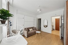 Location en bail mobilité au mois d'un studio refait à neuf à Bellechasse Paris 7ème