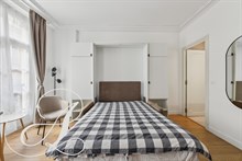 Location en bail mobilité au mois d'un studio refait à neuf à Bellechasse Paris 7ème