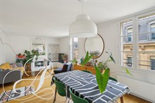 Location à la semaine d'un F3 de standing pour 4 personnes au Louvre dans le Marais Paris 1er