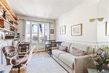 F2 de standing à louer au mois à Montmartre Paris 18ème arrondissement