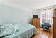 F2 de standing à louer au mois à Montmartre Paris 18ème arrondissement