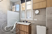 F2 de standing à louer au mois à Montmartre Paris 18ème arrondissement