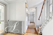Location meublée d'un F2 avec balcon à Montmartre Paris 18ème