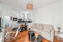 Location meublée en bail mobilité d'un F2 à Porte de Versailles Paris 15ème