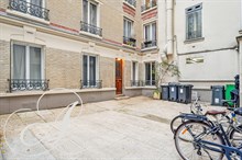 Appartement refait à neuf à louer type F2 Porte de Versailles Paris 15ème