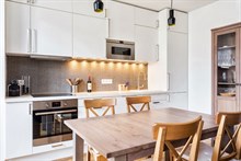 Location temporaire d'un F2 meublé et refait à neuf rue Saint Maur Paris 11ème arrondissement