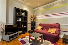 Location meublée à la semaine d'un F2 moderne à deux pas d'Anvers, Paris 9ème arrondissement