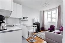 A louer en courte durée à la semaine F2 moderne à Saint Placide Paris 6ème arrondissement