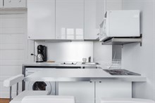 Location de courte durée d'un F2 refait à neuf et moderne à Saint Placide Paris 6ème arrondissement