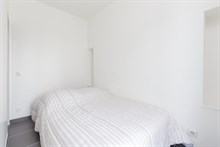 Appartamento di 26 m2 e si trova al 5° piano di un edificio elegante senza ascensore in zona Gobelins, nel 13° distretto di Parigi.